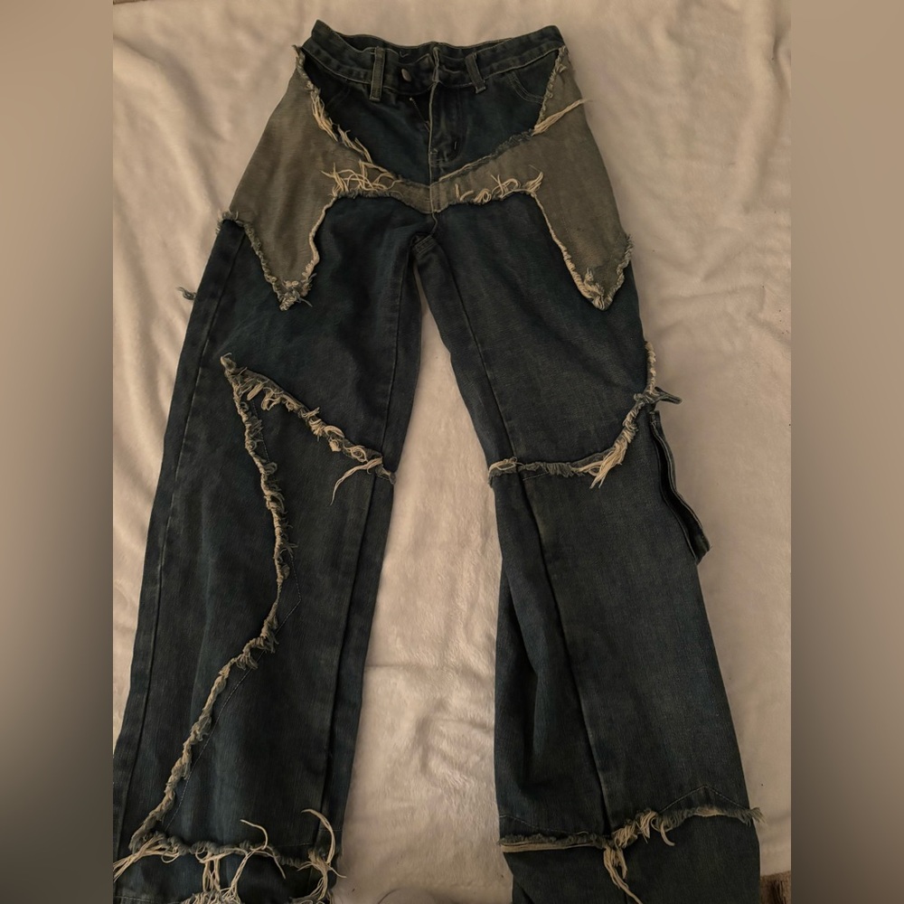 Distressed blue Women Jeans, with star pattern
